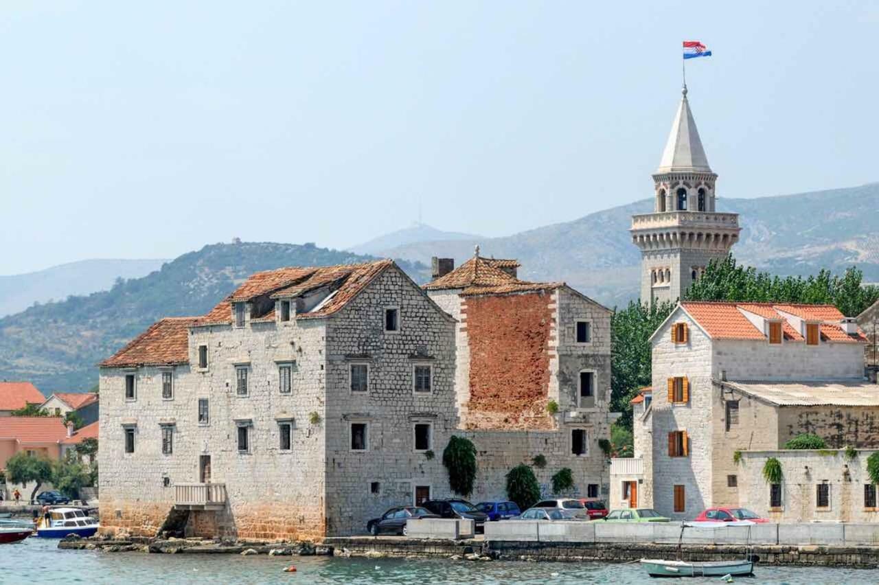 Suncica Apartments Kaštela 外观 照片