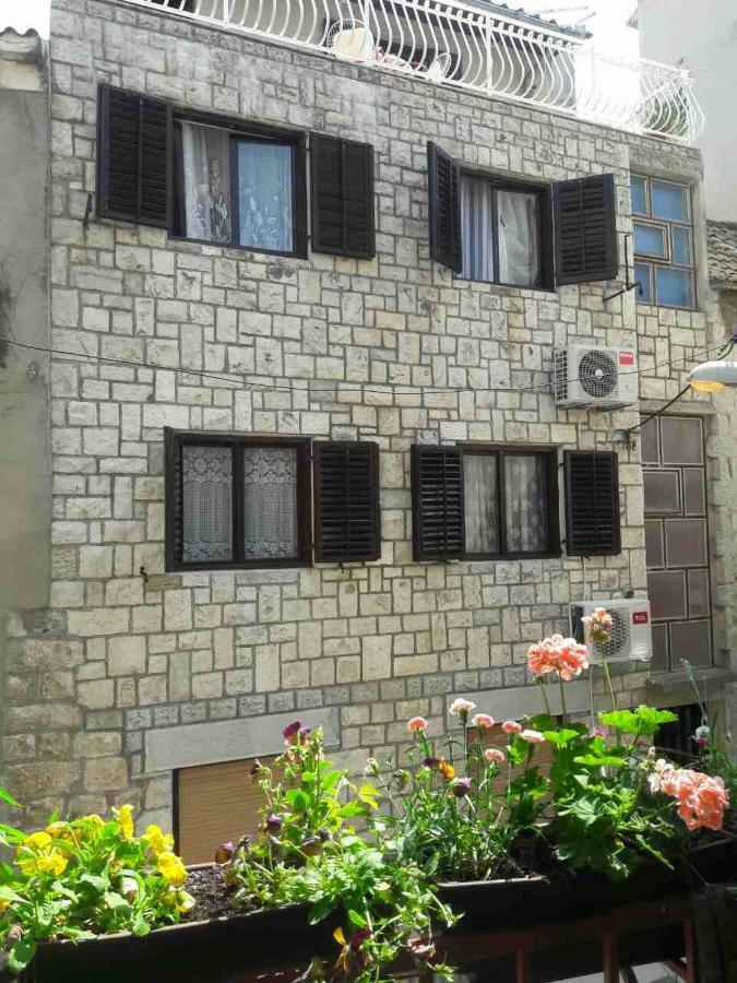 Suncica Apartments Kaštela 外观 照片
