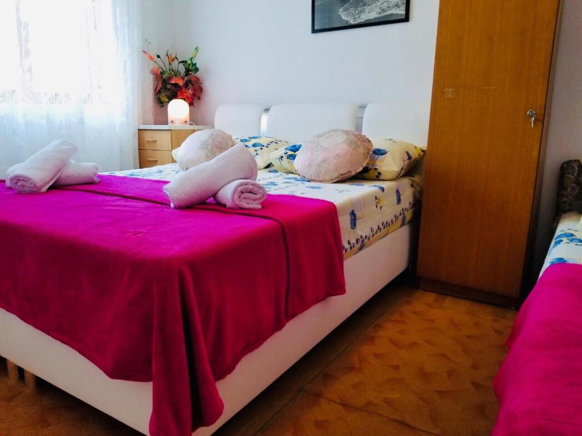 Suncica Apartments Kaštela 外观 照片